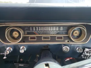 1965 Ford Mustang с VIN 5F08C604067, выставлен на аукционе Copart как лот 62315575 с пробегом 55 164 миль миль и Списание • Salvage title. История ставок и продаж доступна на DreamBid. Изображение 9.