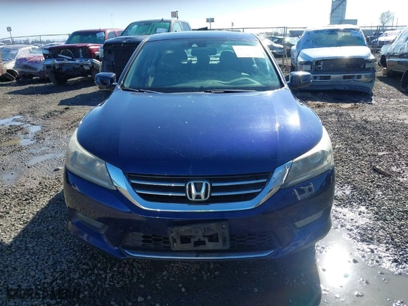 2015 Honda Accord Sedan EX-L with VIN 1HGCR2F83FA105888, listed as a IAAI auction lot 41687251 with 214,461 mi miles. Bid and sale history available at carsss.com. Image 13.