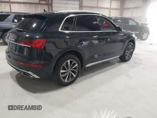 2024 Audi Q5 S line Premium with VIN WA1GAAFY8R2022421, listed as a IAAI auction lot 41918026 with 22,333 mi miles and . Bid and sale history available at DreamBid. Image 4.