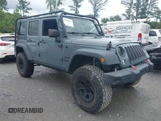 2015 Jeep Wrangler Unlimited Sport с VIN 1C4HJWDG1FL635620, выставлен на аукционе IAAI как лот 42396137 с пробегом 87 352 миль миль и . История ставок и продаж доступна на DreamBid. Изображение 1.