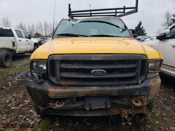 2002 Ford Super Duty F-350 SRW XL with VIN 1FTSX31L12EC83772, listed as a Copart auction lot 85712634 with 177,059 mi miles and Salvage Title. Bid and sale history available at carsss.com. Image 5.