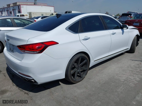 2015 Hyundai Genesis 5.0L with VIN KMHGN4JF1FU035492, listed as a IAAI auction lot 41849568 with 104,776 mi miles. Bid and sale history available at carsss.com. Image 4.
