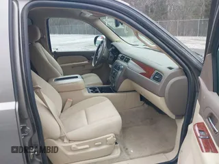 2011 GMC Yukon SLE with VIN 1GKS2AE0XBR249314, listed as a IAAI auction lot 41451903 with 249,673 mi miles. Bid and sale history available at carsss.com. Image 5.