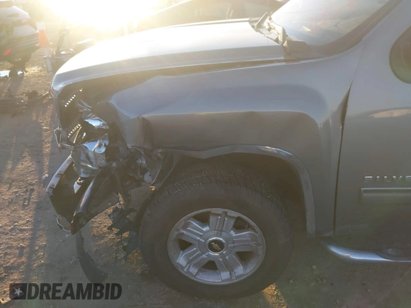 2013 Chevrolet Silverado 1500 LT with VIN 3GCPKSE70DG232285, listed as a IAAI auction lot 40881769 with 110,837 mi miles and . Bid and sale history available at DreamBid. Image 20.