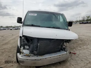 2004 GMC Savana Cargo z VIN 1GTHG35U041163307, wystawiony jako Copart lot #53475605 z przebiegiem Nie podano mil oraz Szkody całkowita. Historia ofert i sprzedaży dostępna na DreamBid. Obrazek 5.