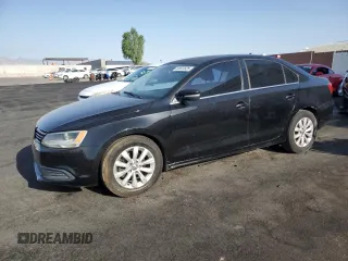 2014 Volkswagen Jetta SE with VIN 3VWD07AJ3EM354078, listed as a Copart auction lot 63523535 with 137,118 mi miles and Clean title. Bid and sale history available at DreamBid. Image 1.
