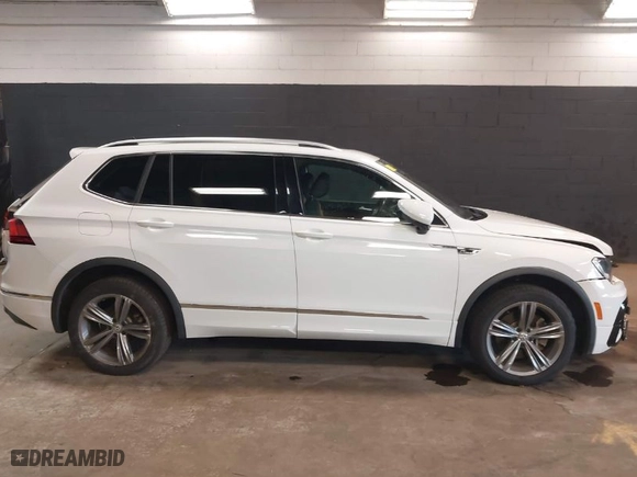 2019 Volkswagen Tiguan SE with VIN 3VV2B7AX8KM005679, listed as a IAAI auction lot 42024471 with 18,775 mi miles. Bid and sale history available at carsss.com. Image 13.