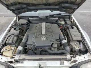 2001 Mercedes-Benz SL 500 z VIN WDBFA68F31F195902, wystawiony jako Copart lot #58252595 z przebiegiem 156 732 mil mil oraz Czysty tytuł • Clean title. Historia ofert i sprzedaży dostępna na DreamBid. Obrazek 11.