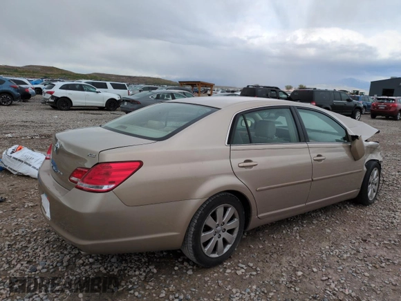 2006 Toyota Avalon XL z VIN 4T1BK36B26U138553, wystawiony jako Copart lot #53502645 z przebiegiem Nie podano mil oraz Szkoda całkowita • Salvage title. Historia ofert i sprzedaży dostępna na DreamBid. Obrazek 3.