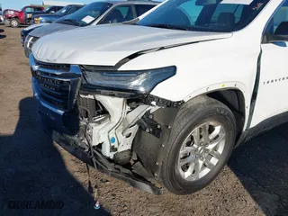 2022 Chevrolet Traverse LS with VIN 1GNERFKW4NJ132381, listed as a IAAI auction lot 41822204 with 85,110 mi miles. Bid and sale history available at carsss.com. Image 6.