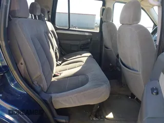 2004 Ford Explorer XLT z VIN 1FMZU63K24ZA86906, wystawiony jako IAAI lot #42177900 z przebiegiem 199 628 mil mil oraz . Historia ofert i sprzedaży dostępna na DreamBid. Obrazek 8.