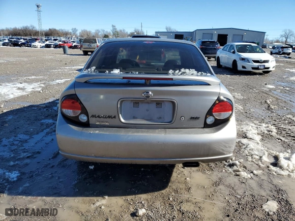 2000 Nissan Maxima GXE with VIN JN1CA31D0YT518717, listed as a Copart auction lot 88141115 with 0 mi miles and Salvage Title. Bid and sale history available at carsss.com. Image 6.