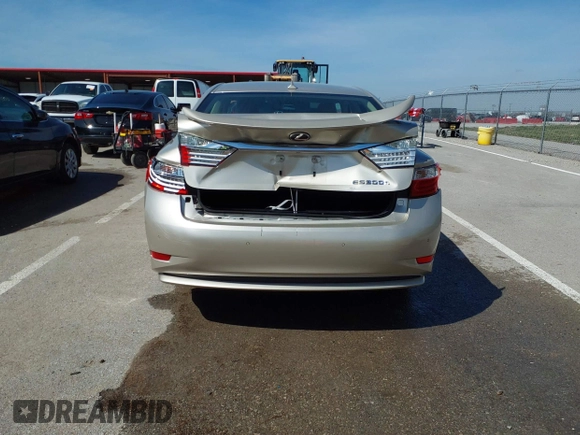 2013 Lexus ES 300h Hybrid with VIN JTHBW1GG6D2011464, listed as a IAAI auction lot 41838434 with 150,747 mi miles. Bid and sale history available at carsss.com. Image 16.