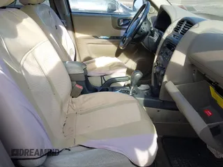 2005 Hyundai Santa Fe GLS z VIN KM8SC13D45U929446, wystawiony jako IAAI lot #41200311 z przebiegiem 157 669 mil mil oraz . Historia ofert i sprzedaży dostępna na DreamBid. Obrazek 5.