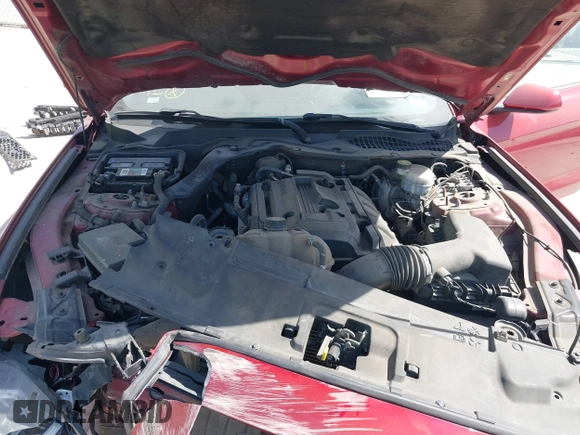 2018 Ford Mustang EcoBoost z VIN 1FA6P8TH2J5137943, wystawiony jako IAAI lot #41782395 z przebiegiem 148 809 mil mil oraz . Historia ofert i sprzedaży dostępna na DreamBid. Obrazek 10.