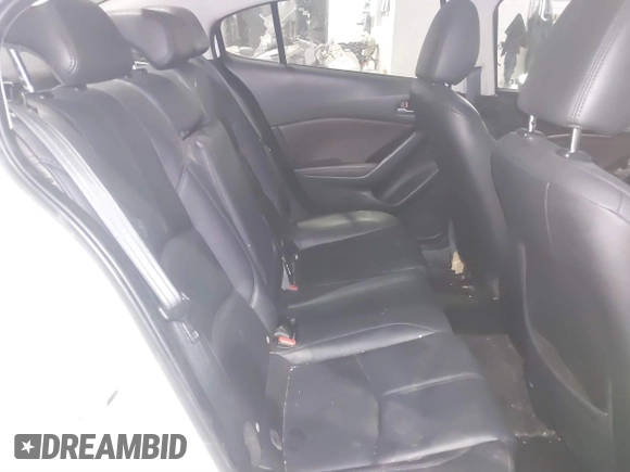 2018 Mazda 3 Touring z VIN 3MZBN1V32JM188650, wystawiony jako IAAI lot #41428819 z przebiegiem 225 611 mil mil oraz . Historia ofert i sprzedaży dostępna na DreamBid. Obrazek 8.