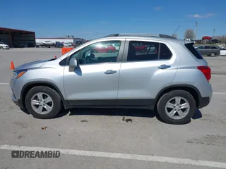 2018 Chevrolet Trax LT with VIN KL7CJLSB4JB734606, listed as a IAAI auction lot 41838892 with 42,122 mi miles. Bid and sale history available at carsss.com. Image 14.