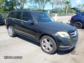 2014 Mercedes-Benz GLK with VIN WDCGG5HB4EG258902, listed as a IAAI auction lot 42036971 with 196,516 mi miles. Bid and sale history available at carsss.com. Image 1.