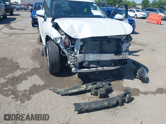 2022 Toyota Highlander L z VIN 5TDCZRBHXNS184202, wystawiony jako IAAI lot #42292281 z przebiegiem 15 141 mil mil oraz . Historia ofert i sprzedaży dostępna na DreamBid. Obrazek 6.