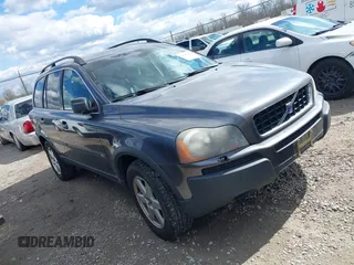 2006 Volvo XC90 2.5L Turbo with VIN YV4CZ592X61275458, listed as a IAAI auction lot 41881230 with 169,780 mi miles. Bid and sale history available at carsss.com. Image 1.