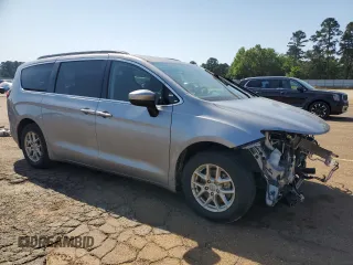 2020 Chrysler Voyager LXi z VIN 2C4RC1DG3LR195842, wystawiony jako Copart lot #52044885 z przebiegiem 114 370 mil mil oraz Szkoda całkowita • Salvage title. Historia ofert i sprzedaży dostępna na DreamBid. Obrazek 4.