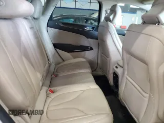 2017 Lincoln MKC Reserve z VIN 5LMCJ3D92HUL69797, wystawiony jako Copart lot #65690525 z przebiegiem 114 640 mil mil oraz Czysty tytuł • Clean title. Historia ofert i sprzedaży dostępna na DreamBid. Obrazek 11.