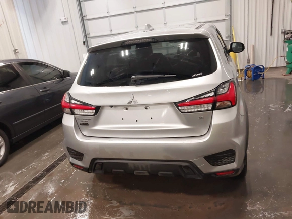2020 Mitsubishi Outlander ES z VIN JA4AR3AU1LU020245, wystawiony jako IAAI lot #42155598 z przebiegiem 70 249 mil mil oraz . Historia ofert i sprzedaży dostępna na DreamBid. Obrazek 16.