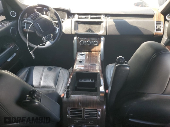 2017 Land Rover Range Rover z VIN SALGR2FVXHA377114, wystawiony jako Copart lot #63293205 z przebiegiem 69 846 mil mil oraz Czysty tytuł • Clean title. Historia ofert i sprzedaży dostępna na DreamBid. Obrazek 8.