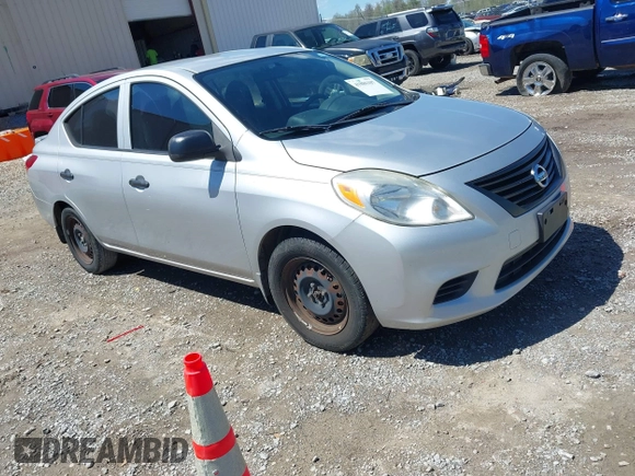 2014 Nissan Versa SV with VIN 3N1CN7AP5EL804830, listed as a IAAI auction lot 41886107 with 140,952 mi miles. Bid and sale history available at carsss.com. Image 1.
