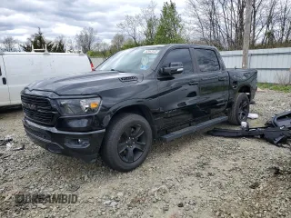 2020 Ram 1500 Big Horn z VIN 1C6SRFFT2LN215879, wystawiony jako Copart lot #52943125 z przebiegiem 48 479 mil mil oraz Szkoda całkowita • Salvage title. Historia ofert i sprzedaży dostępna na DreamBid. Obrazek 1.