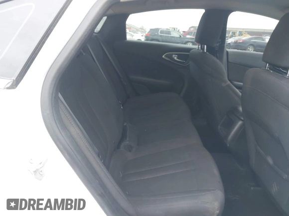 2015 Chrysler 200 Limited with VIN 1C3CCCAB8FN675942, listed as a IAAI auction lot 41956660 with 121,441 mi miles. Bid and sale history available at carsss.com. Image 8.