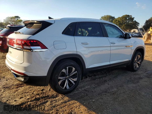 2024 Volkswagen Atlas SE with VIN 1V2DE2CAXRC210618, listed as a Copart auction lot 79875604 with 19,613 mi miles and Salvage title. Bid and sale history available at DreamBid. Image 3.