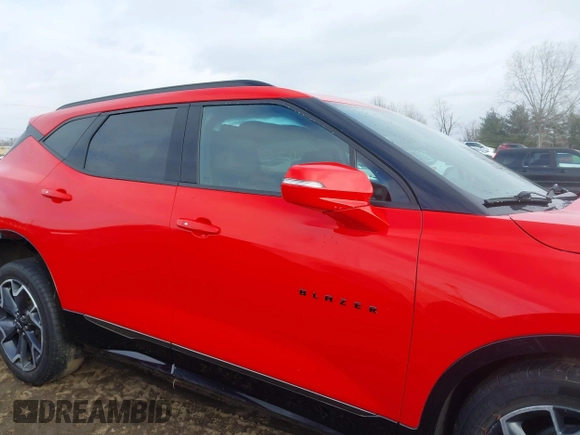 2022 Chevrolet Blazer RS z VIN 3GNKBKRS8NS172965, wystawiony jako IAAI lot #41610547 z przebiegiem 43 333 mil mil oraz . Historia ofert i sprzedaży dostępna na DreamBid. Obrazek 13.