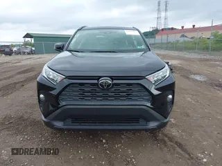 2021 Toyota RAV4 XLE Premium с VIN JTMA1RFV8MD069137, выставлен на аукционе IAAI как лот 42371437 с пробегом 25 602 миль миль и . История ставок и продаж доступна на DreamBid. Изображение 13.