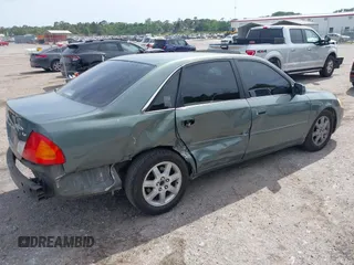 2002 Toyota Avalon XL with VIN 4T1BF28B82U226223, listed as a IAAI auction lot 42085766 with 247,355 mi miles and . Bid and sale history available at DreamBid. Image 4.