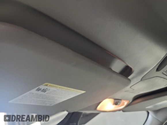 2019 Ford Transit Connect XL z VIN NM0LS7E28K1411828, wystawiony jako IAAI lot #42516582 z przebiegiem 84 198 mil mil oraz . Historia ofert i sprzedaży dostępna na DreamBid. Obrazek 33.