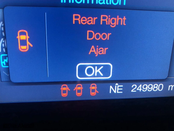 2013 Ford Edge SE with VIN 2FMDK3G90DBC22653, listed as a Copart auction lot 72084214 with 249,980 mi miles and Clean Title. Bid and sale history available at carsss.com. Image 8.
