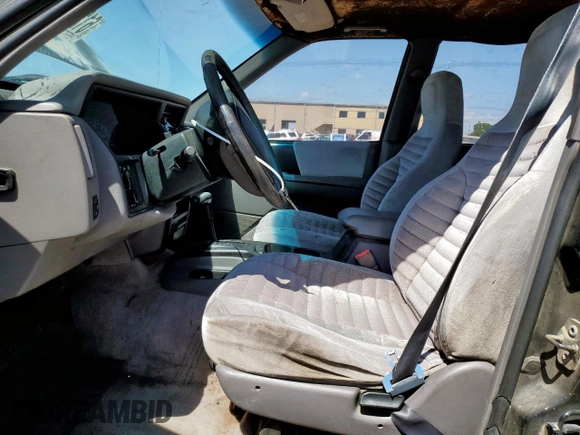 1995 Jeep Grand Cherokee Laredo z VIN 1J4FX58S9SC534442, wystawiony jako Copart lot #61233725 z przebiegiem 363 688 mil mil oraz Szkoda całkowita • Salvage title. Historia ofert i sprzedaży dostępna na DreamBid. Obrazek 7.