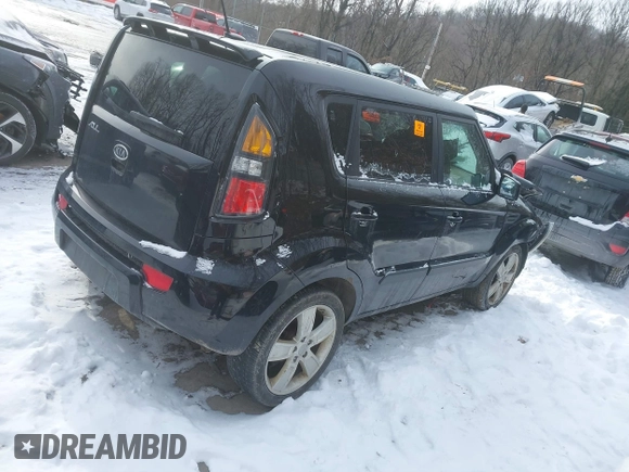 2011 Kia Soul + with VIN KNDJT2A27B7281389, listed as a IAAI auction lot 41373686 with 1 mi miles. Bid and sale history available at carsss.com. Image 4.