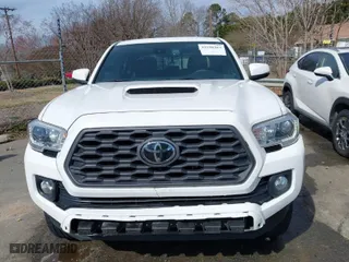 2020 Toyota Tacoma 4WD SR5 with VIN 3TMCZ5AN3LM309635, listed as a IAAI auction lot 41598363 with 99,080 mi miles. Bid and sale history available at carsss.com. Image 12.