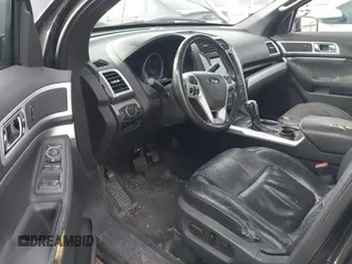 2011 Ford Explorer XLT with VIN 1FMHK7D86BGA01438, listed as a IAAI auction lot 41822223 with 207,521 mi miles and . Bid and sale history available at carsss.com. Image 5.