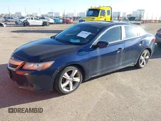2013 Acura ILX Tech Pkg with VIN 19VDE1F79DE018421, listed as a IAAI auction lot 41115067 with 245,151 mi miles. Bid and sale history available at carsss.com. Image 17.