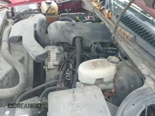 2003 GMC Yukon SLE z VIN 1GKEC13Z53R241831, wystawiony jako IAAI lot #42720199 z przebiegiem 181 078 mil mil oraz . Historia ofert i sprzedaży dostępna na DreamBid. Obrazek 12.