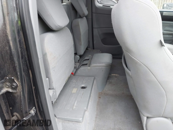 2010 Toyota Tacoma with VIN 5TEUU4EN8AZ696495, listed as a IAAI auction lot 41476399 with 141,396 mi miles and . Bid and sale history available at DreamBid. Image 8.
