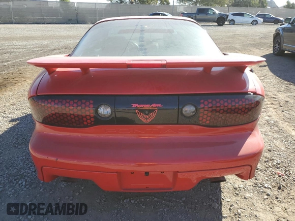 2001 Pontiac Firebird Formula z VIN 2G2FV22G112117625, wystawiony jako Copart lot #81836394 z przebiegiem 142 503 mil mil oraz Szkoda całkowita • Salvage title. Historia ofert i sprzedaży dostępna na DreamBid. Obrazek 6.