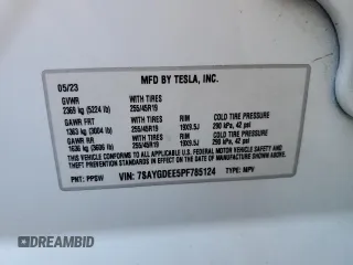 2023 Tesla Model Y Long Range z VIN 7SAYGDEE5PF785124, wystawiony jako Copart lot #47072345 z przebiegiem 31 341 mil mil oraz Szkoda całkowita • Salvage title. Historia ofert i sprzedaży dostępna na DreamBid. Obrazek 12.