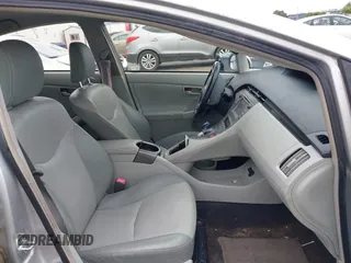 2013 Toyota Prius One with VIN JTDKN3DUXD5550436, listed as a IAAI auction lot 42065147 with 184,759 mi miles. Bid and sale history available at carsss.com. Image 5.