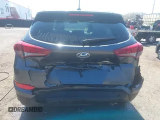 2017 Hyundai Tucson SE with VIN KM8J3CA46HU550818, listed as a IAAI auction lot 41935135 with 90,982 mi miles. Bid and sale history available at carsss.com. Image 16.