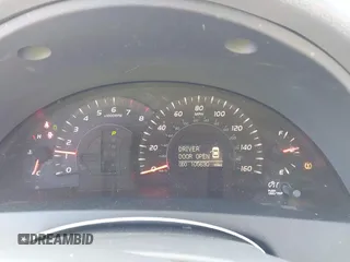 2007 Toyota Camry LE z VIN JTNBK46K473003622, wystawiony jako IAAI lot #42286264 z przebiegiem 105 630 mil mil oraz . Historia ofert i sprzedaży dostępna na DreamBid. Obrazek 7.