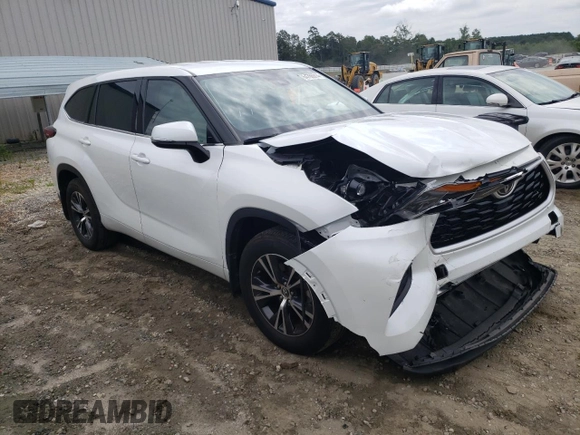 2022 Toyota Highlander L z VIN 5TDCZRBH1NS216485, wystawiony jako Copart lot #64766914 z przebiegiem 33 579 mil mil oraz Szkoda całkowita • Salvage title. Historia ofert i sprzedaży dostępna na DreamBid. Obrazek 4.